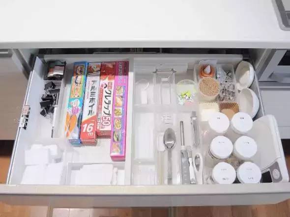 日本主妇带孩子们一起收纳!70㎡小屋秒变大别墅空间! 日本主妇带孩子们一起收纳!70㎡小屋秒变大别墅空间!