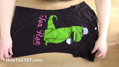 叠衣服时只要一个动作,衣服再多也不怕乱! 叠衣服时只要一个动作,衣服再多也不怕乱!